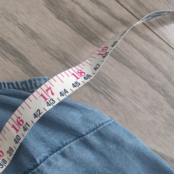 Beautiful denim dress by Joe Fresh 🍀 - Picture 6 of 12